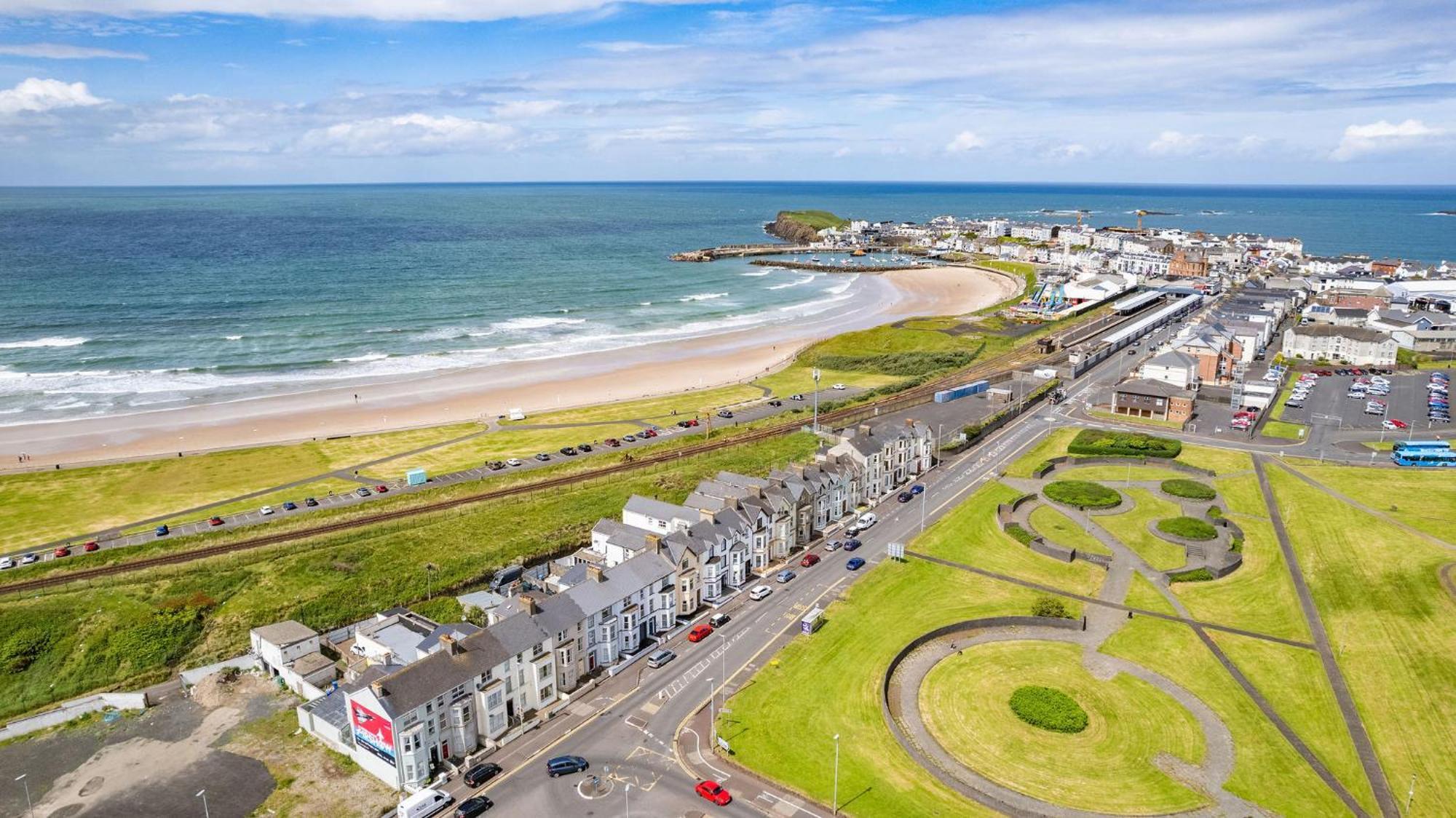 2 Dunluce Green - Portrush By The Sea Εξωτερικό φωτογραφία