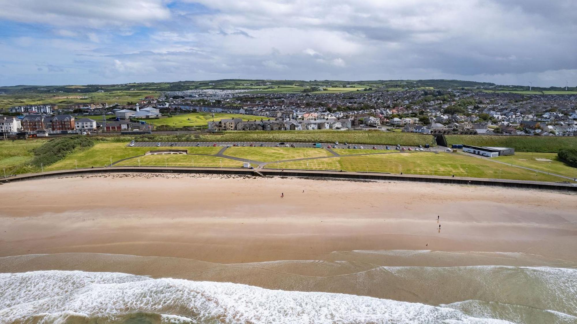 2 Dunluce Green - Portrush By The Sea Εξωτερικό φωτογραφία